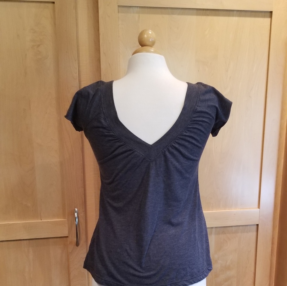 Simple Grey Top - Picture 2 of 8
